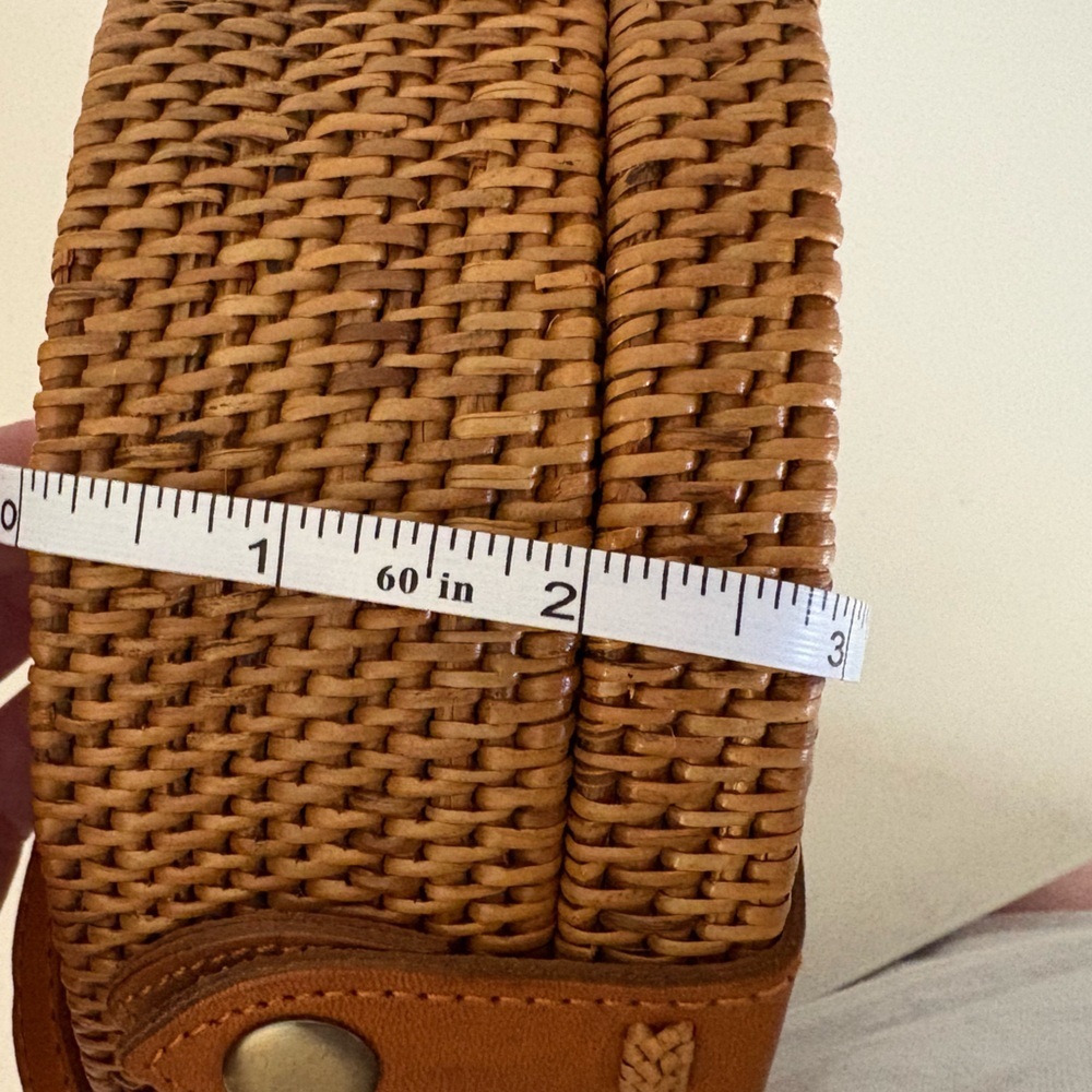 Woven Rattan circle bag ✨ crossbody - Picture 3 of 16